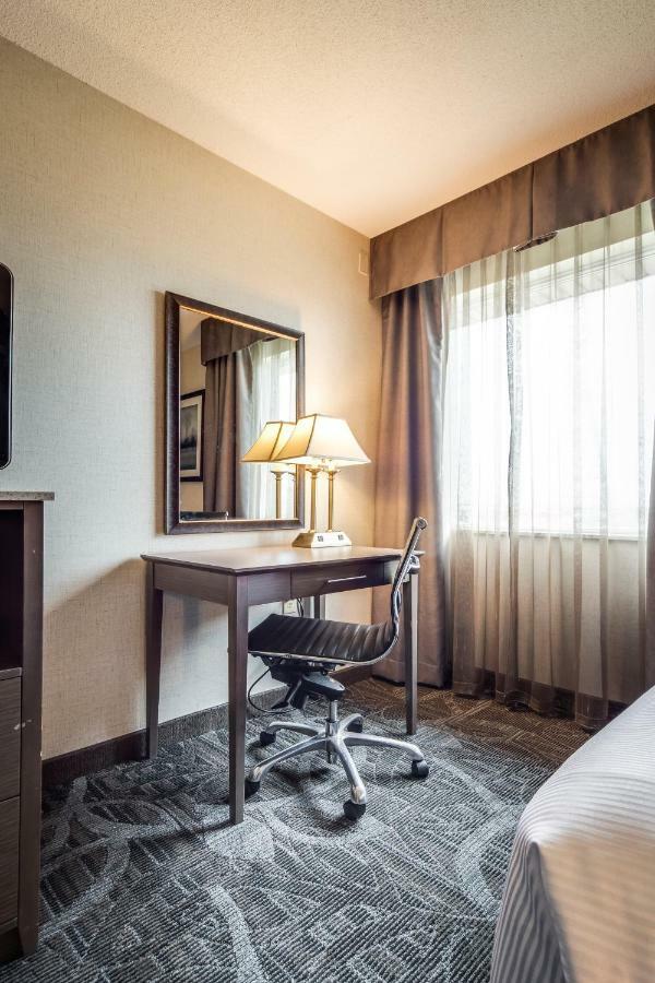Monte Carlo Inn Airport Suites Mississauga Kültér fotó