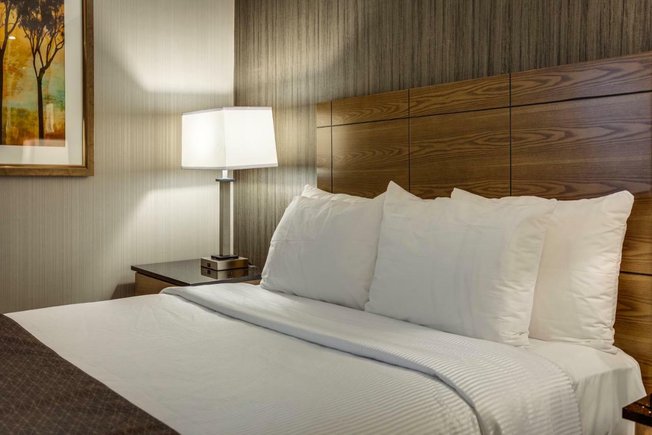 Monte Carlo Inn Airport Suites Mississauga Kültér fotó