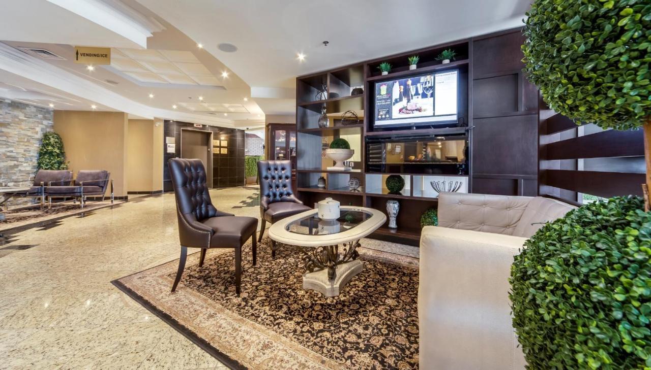 Monte Carlo Inn Airport Suites Mississauga Kültér fotó